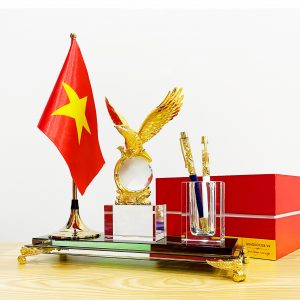 ĐỰNG BÚT DOANH NHÂN ĐỂ BÀN ĐẠI BÀNG TUNG CÁNH-DB01CD