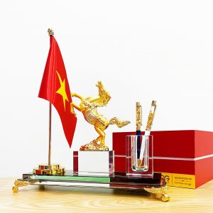 ĐỰNG BÚT DOANH NHÂN MÃ ĐÁO THÀNH CÔNG-MD01CN