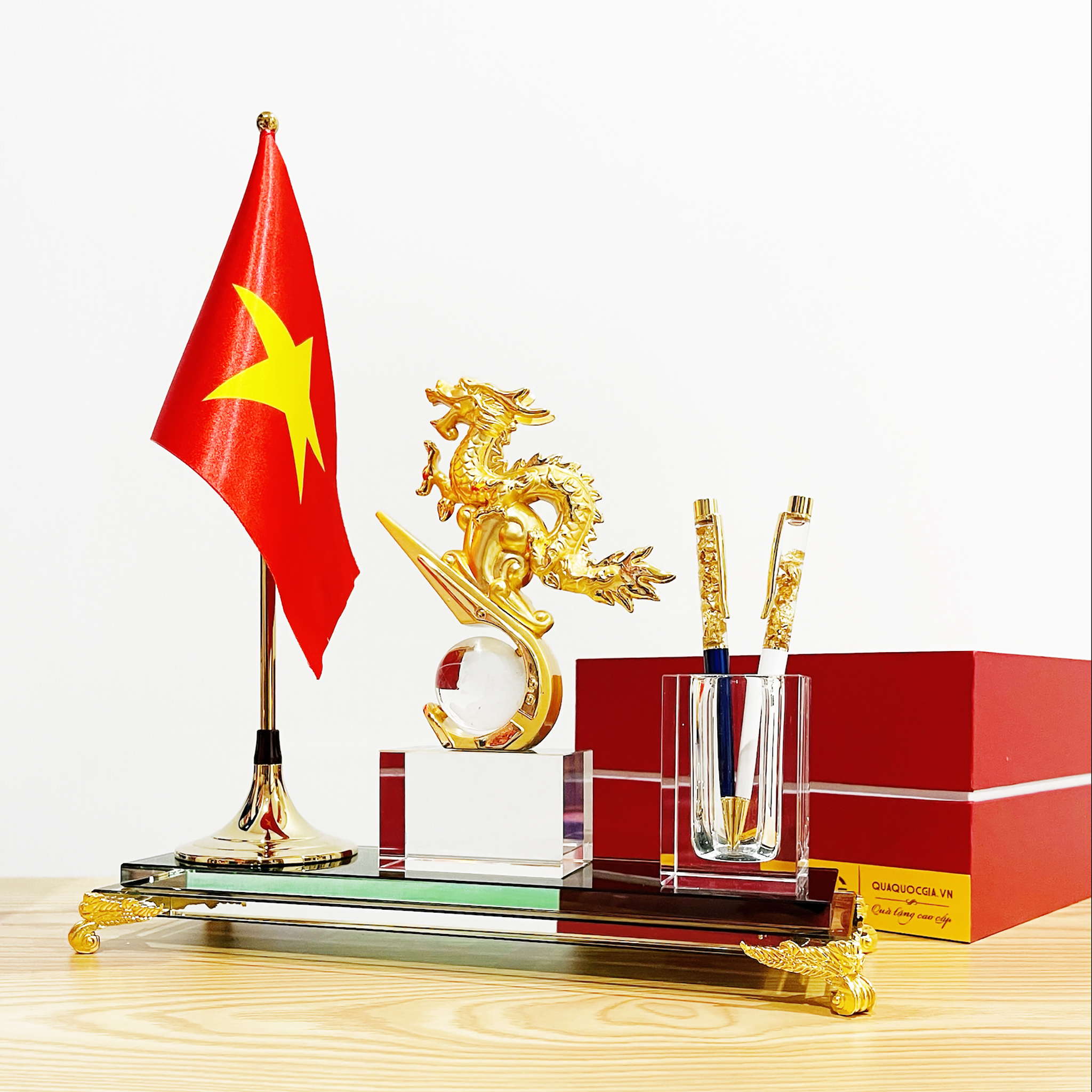ĐỰNG BÚT DOANH NHÂN RỒNG VÀNG ĐỊA CẦU-RV01CD