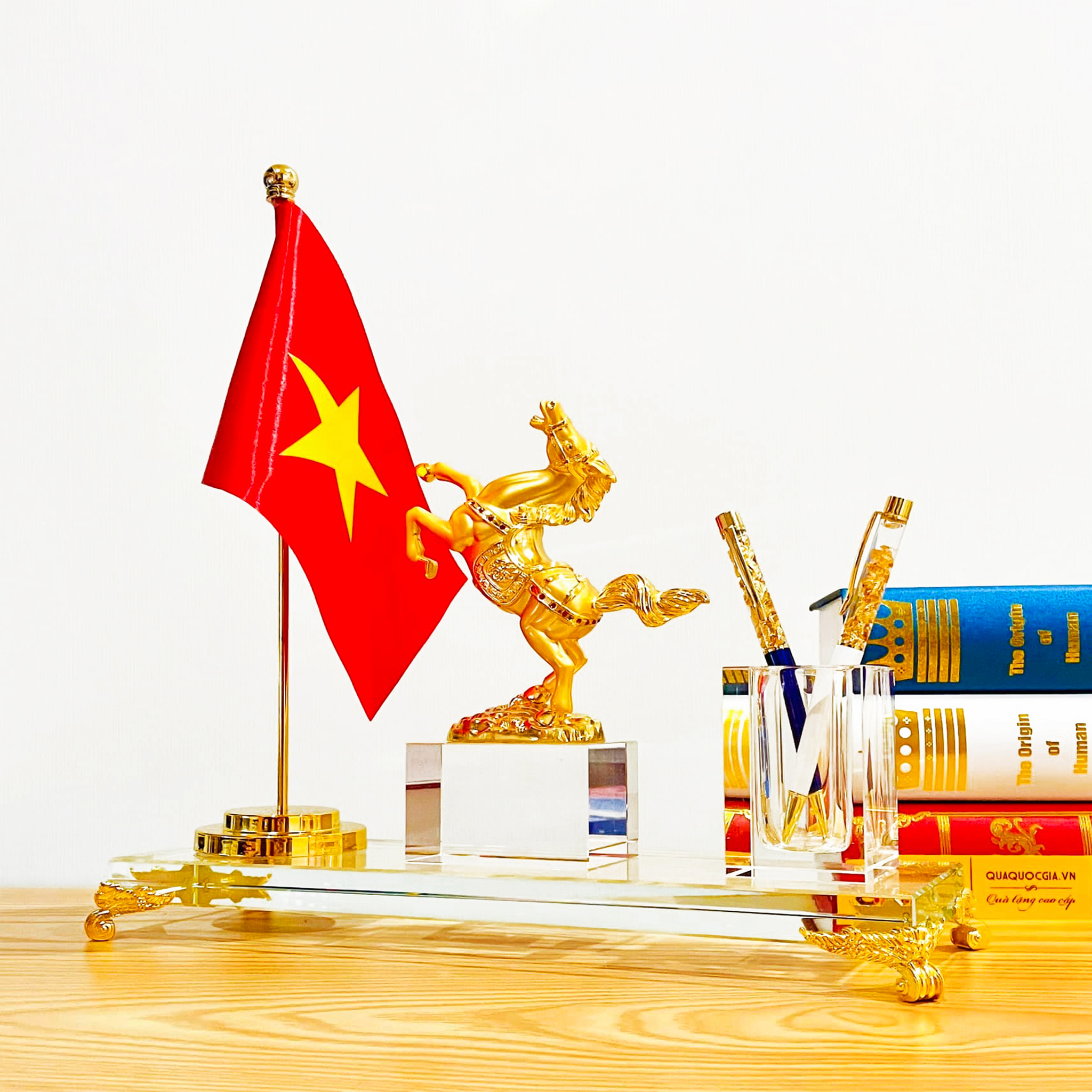 ĐỰNG BÚT ĐỂ BÀN MÃ ĐÁO THÀNH CÔNG-MD03CN