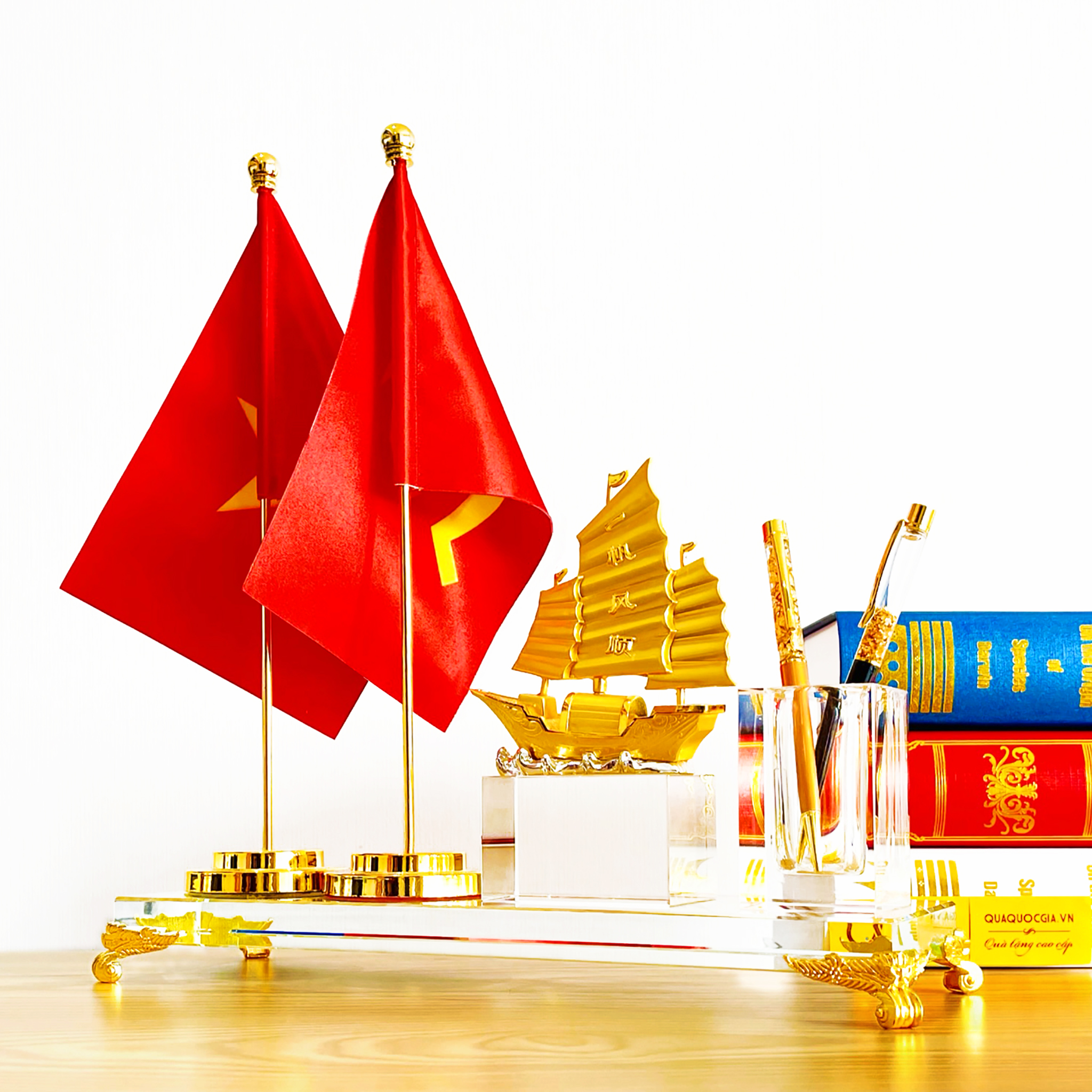 BỘ ĐỰNG BÚT ĐỂ BÀN THUẬN BUỒM XUÔI GIÓ 2 CỘT CỜ-TB2CKL