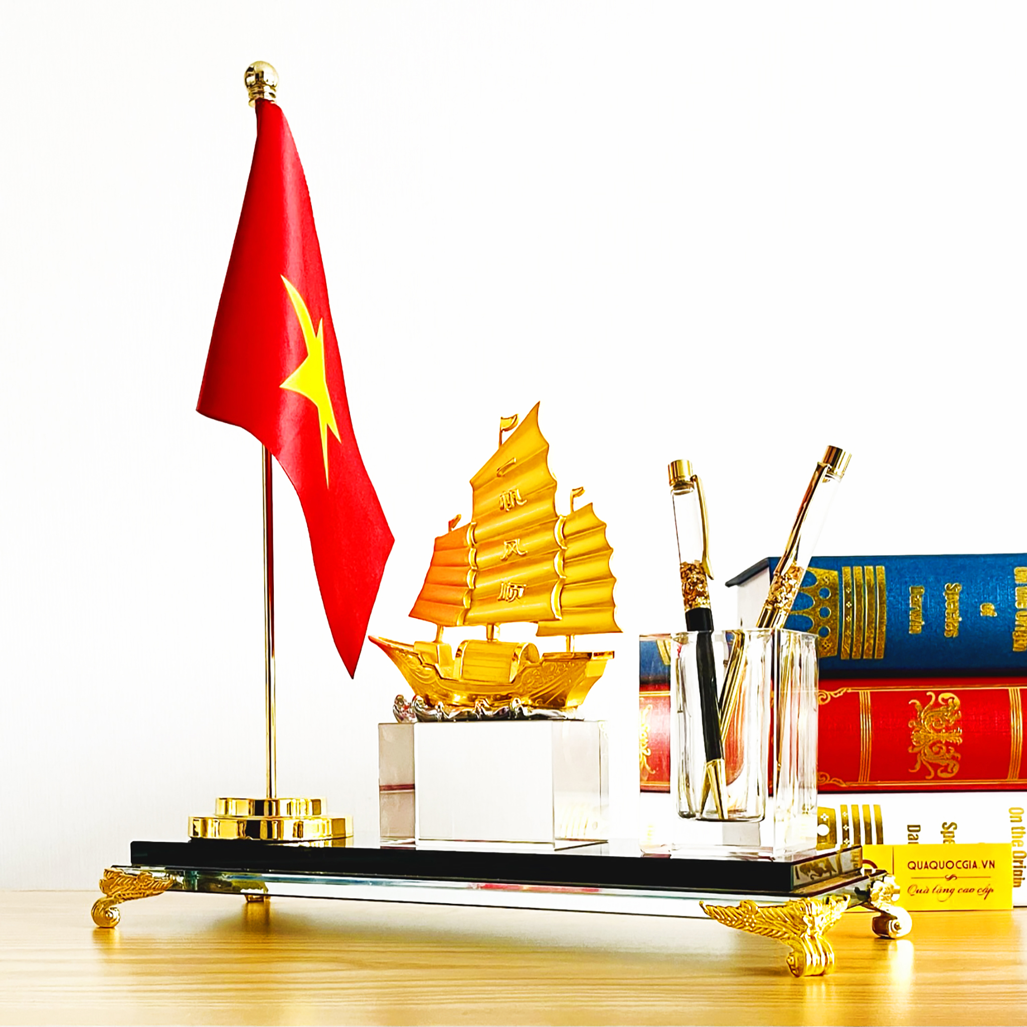 BỘ QUÀ TẶNG ĐỂ BÀN THUẬN BUỒM XUÔI GIÓ - TB01HCN