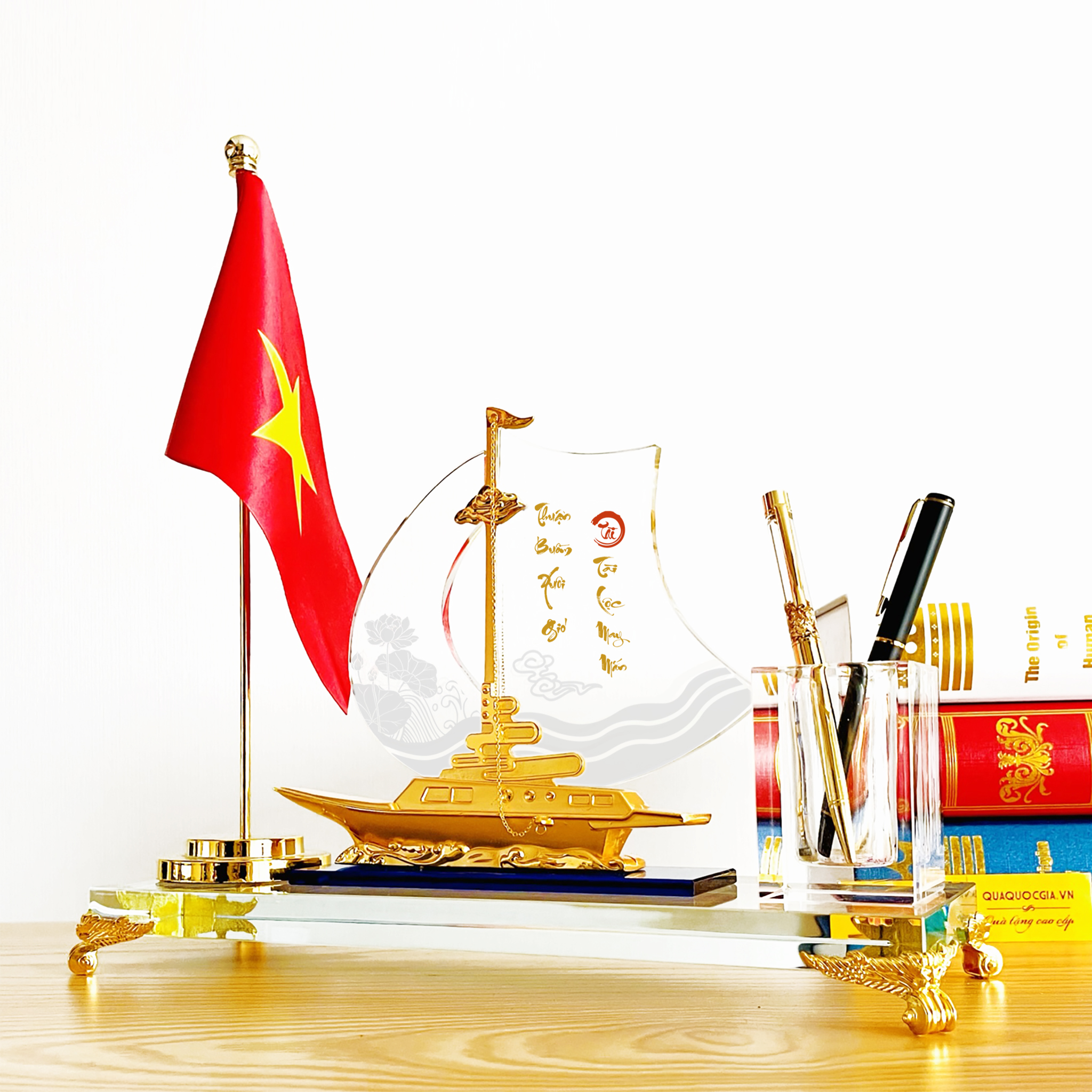 BỘ KỆ ĐỰNG BÚT ĐỂ BÀN THUẬN BUỒM XUÔI GIÓ CÁNH SEN-TBCS01